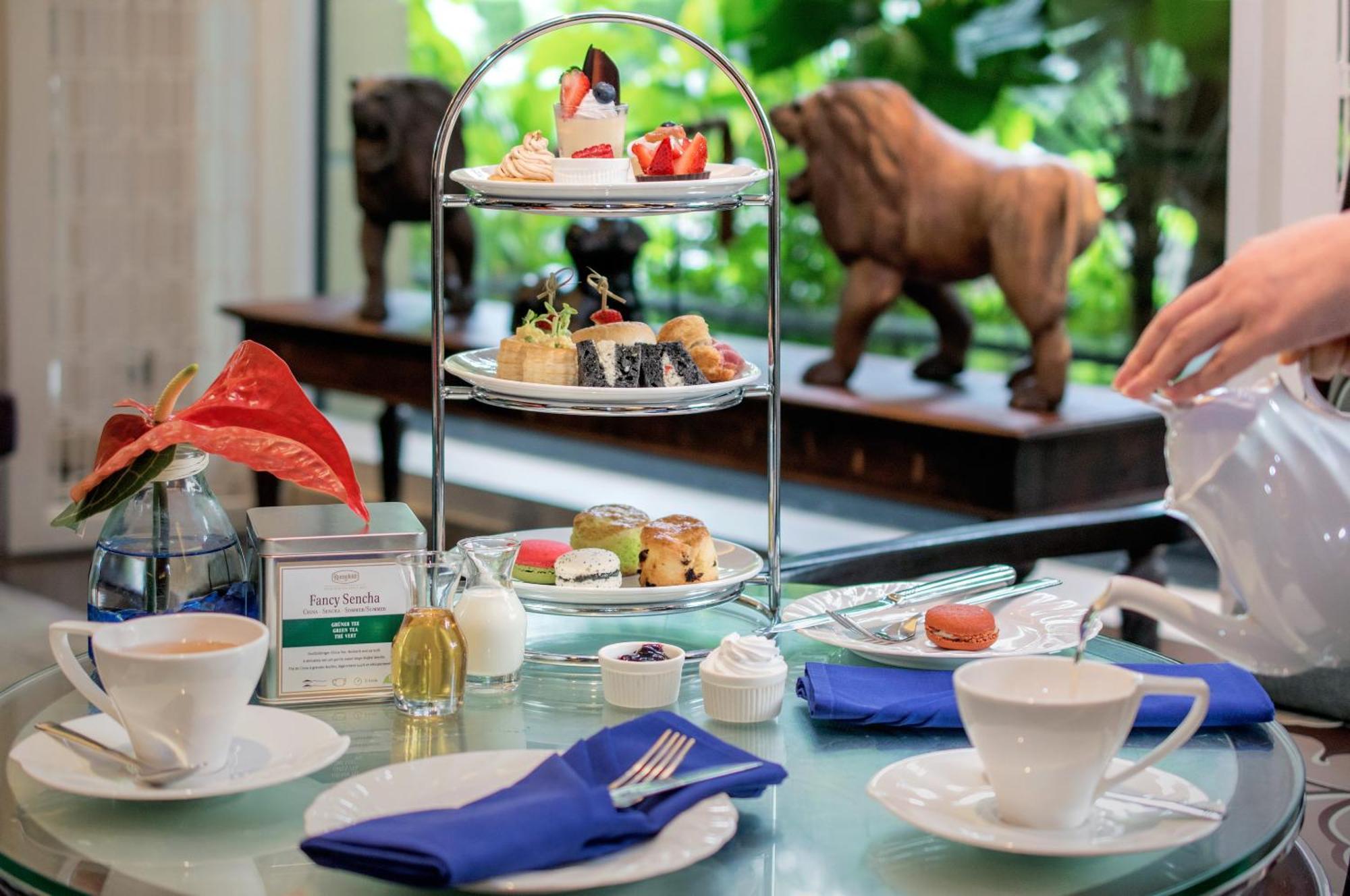 The Sukosol Hotel Bangkok Eksteriør billede Afternoon tea at the Imperial Hotel, Bangkok