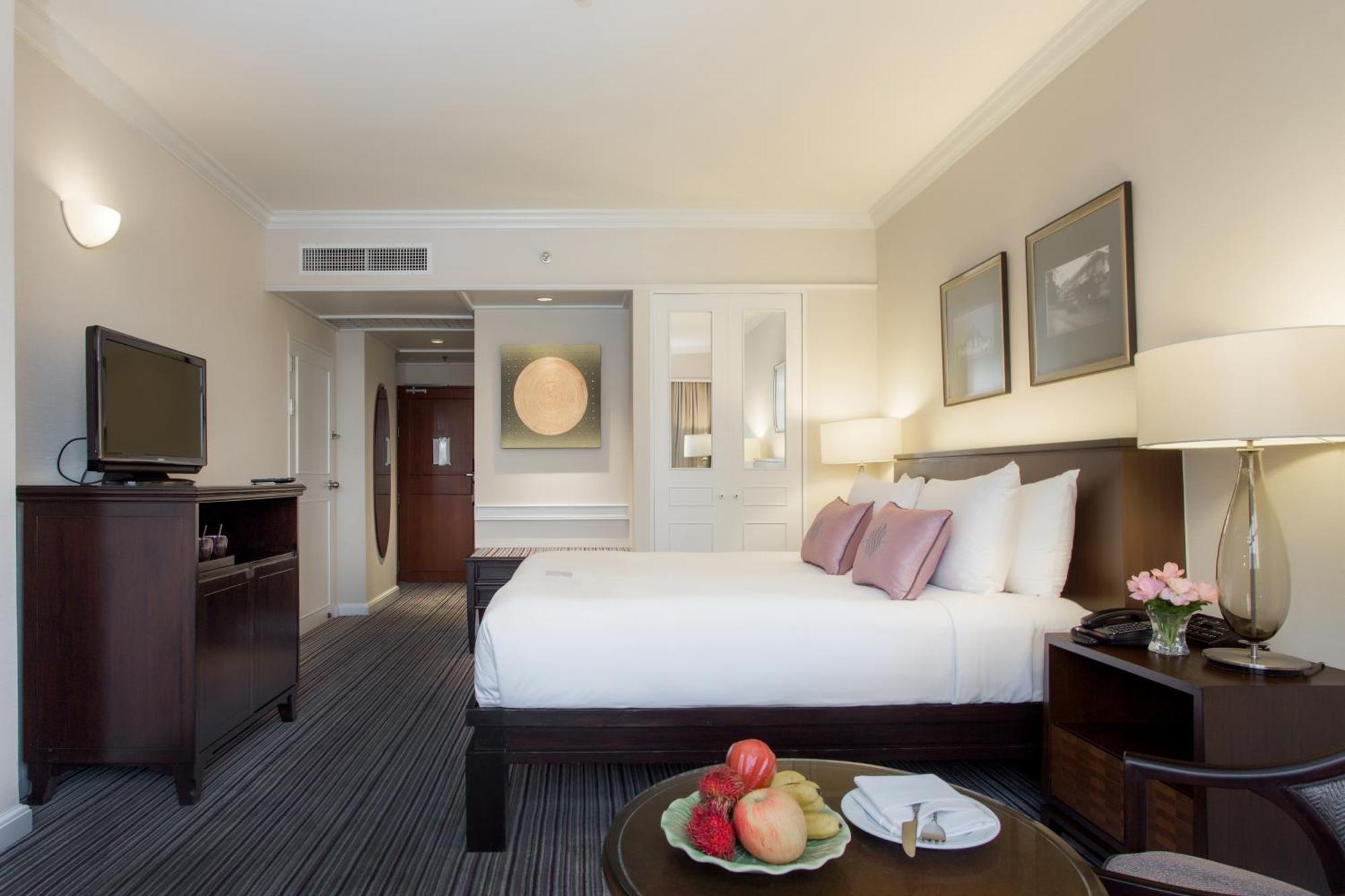The Sukosol Hotel Bangkok Eksteriør billede A room at the hotel