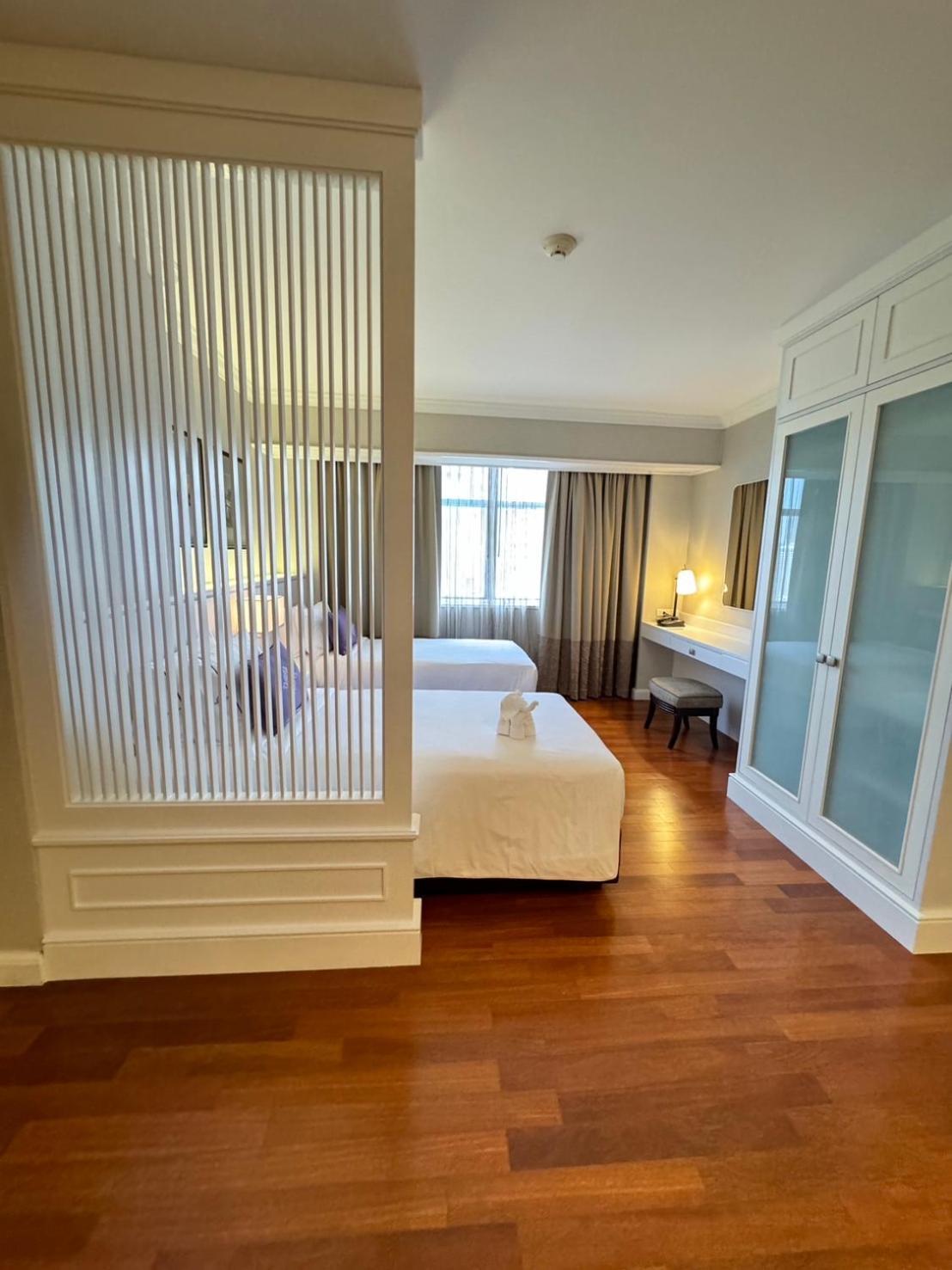 The Sukosol Hotel Bangkok Eksteriør billede A room at the hotel